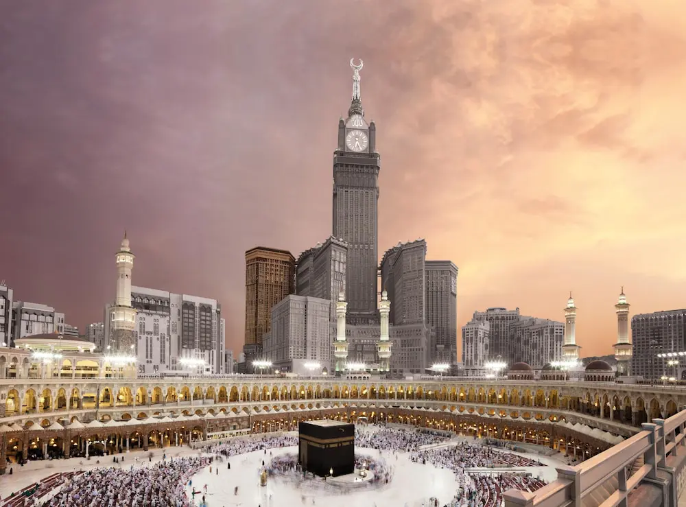 The Spiritual Journey of Umrah: A Guide for First-Timers